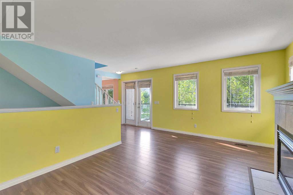 Single Family House for Sale in  Simcoe Place SW Signal Hill Calgary 