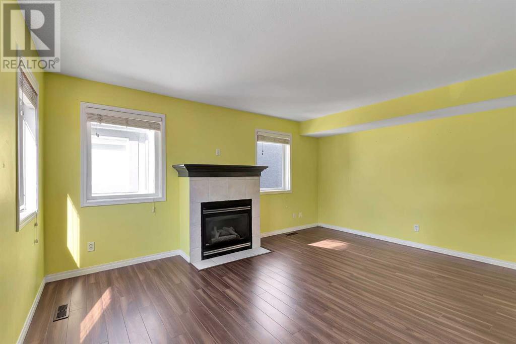 Single Family House for Sale in  Simcoe Place SW Signal Hill Calgary 