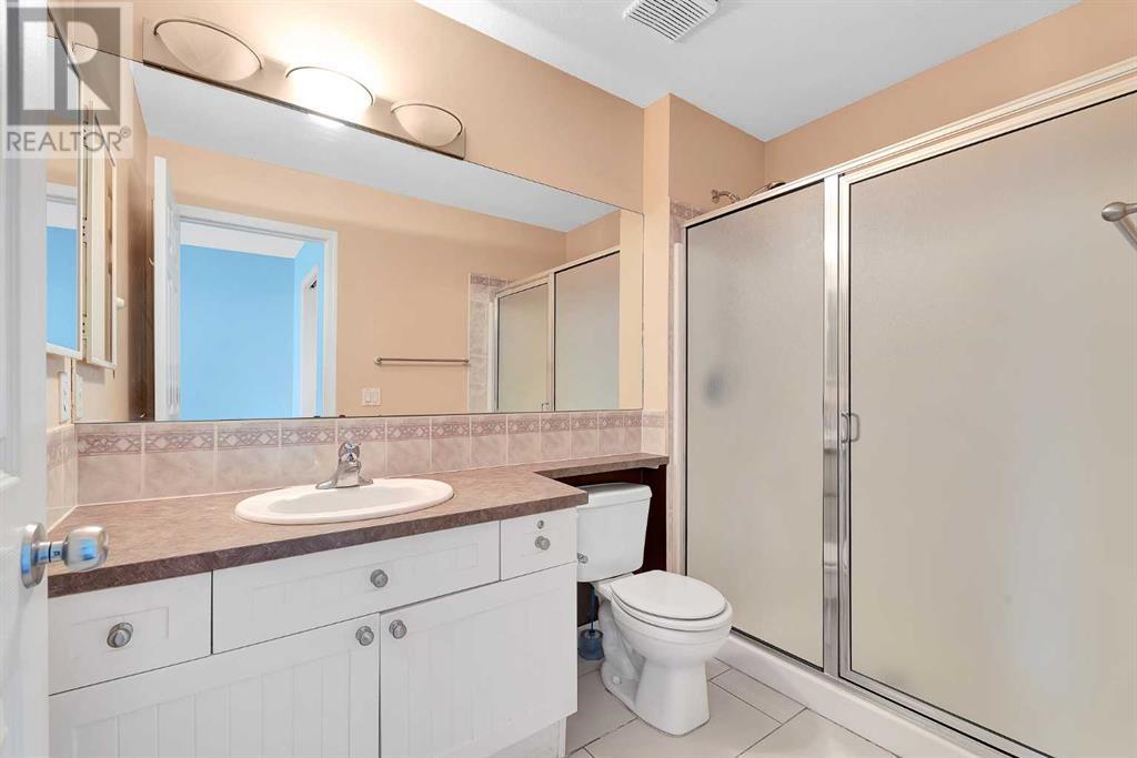 Single Family House for Sale in  Simcoe Place SW Signal Hill Calgary 