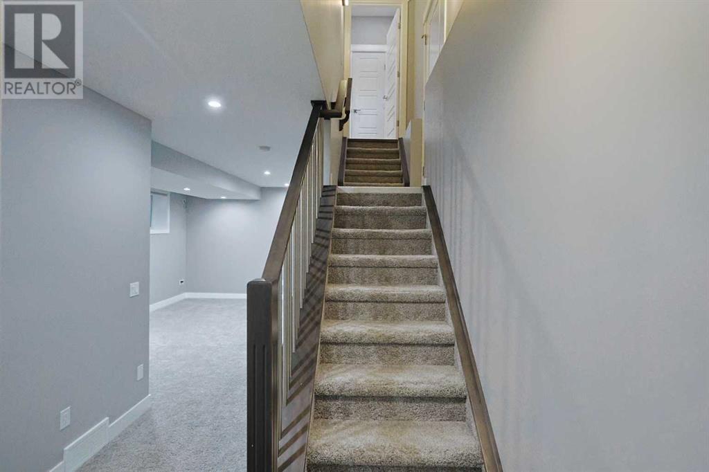 Single Family House for Sale in   Avenue NW Capitol Hill Calgary 