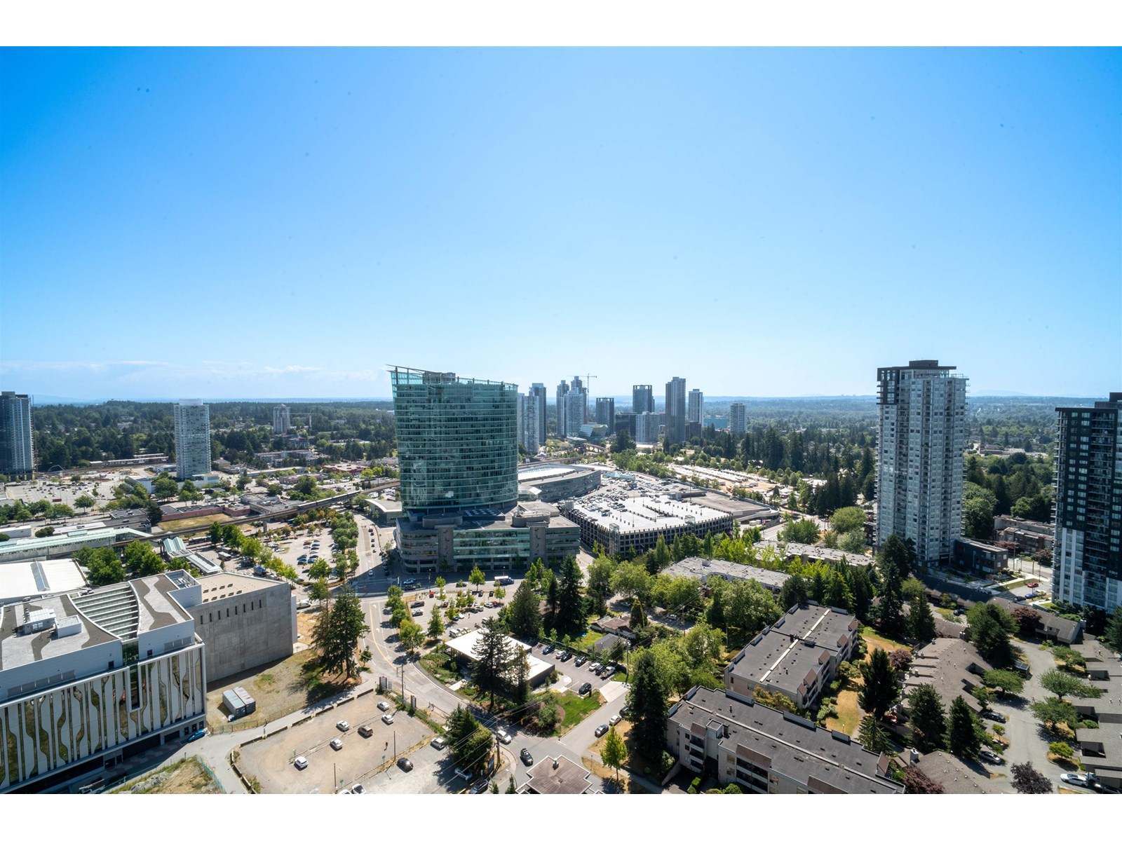 Photo 27 of 3707 13325 102 A Avenue, Surrey BC
