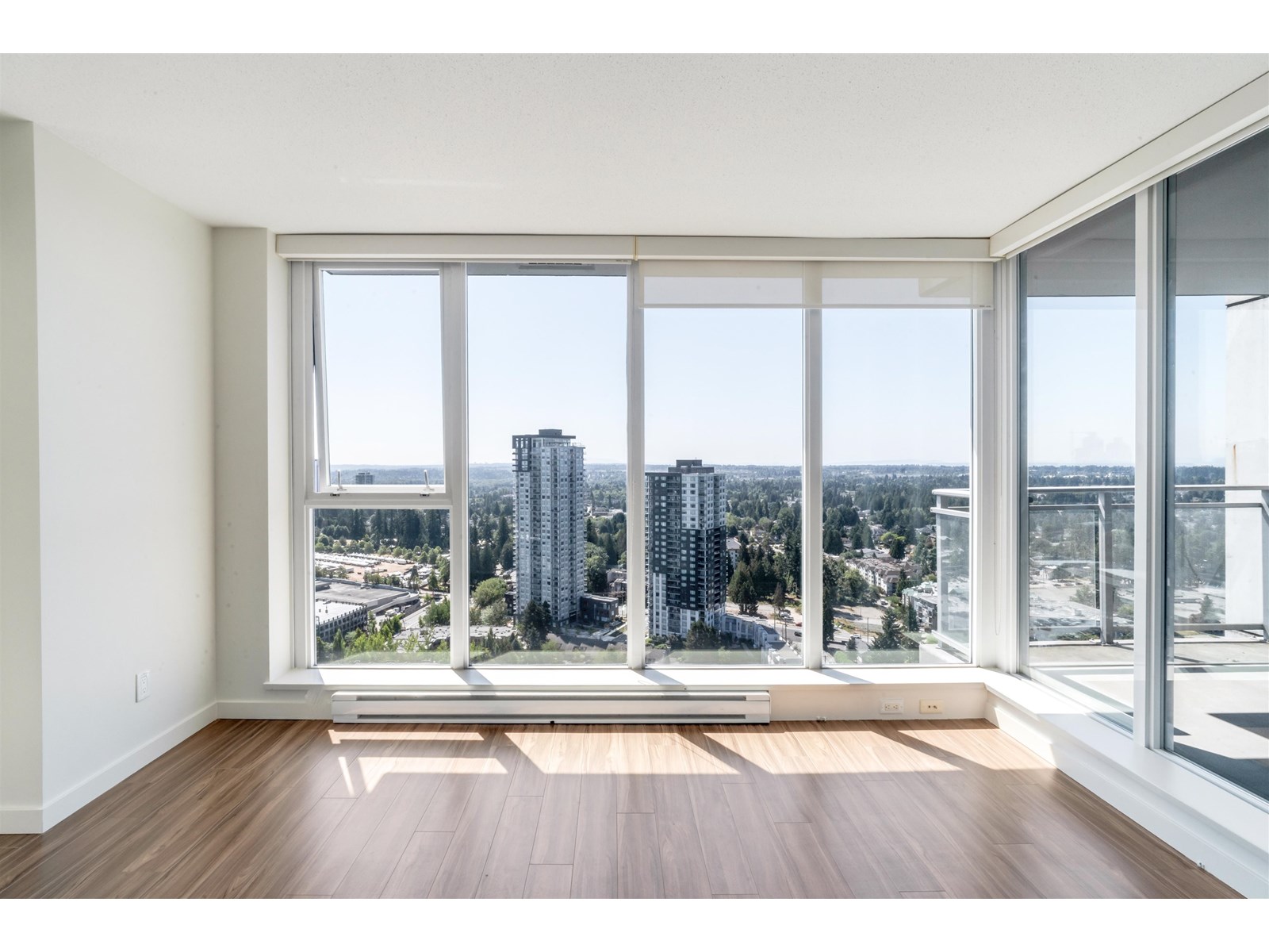 Photo 21 of 3707 13325 102 A Avenue, Surrey BC