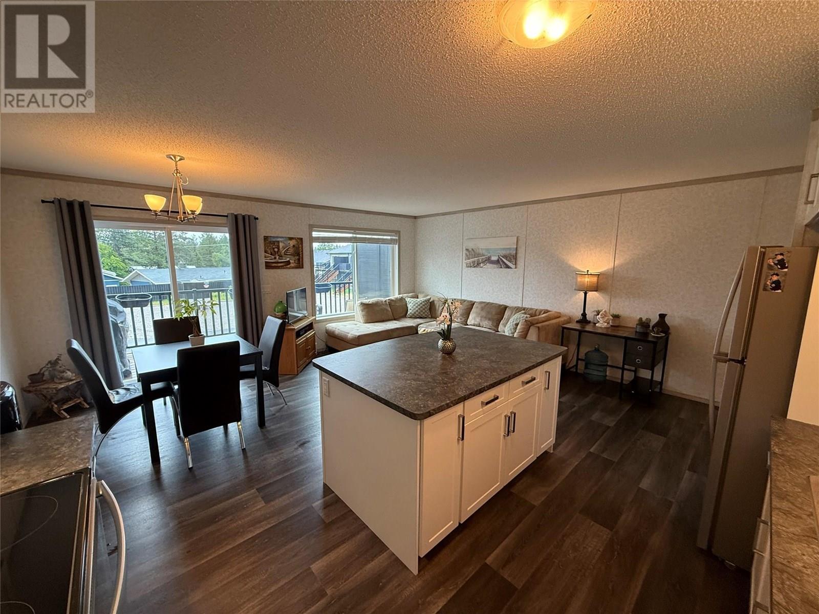 Photo 4 of 2133 14 Avenue Unit 2, Invermere BC
