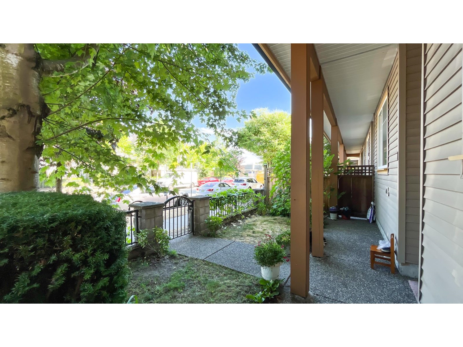 Photo 37 of 1 8633 159 Street, Surrey BC