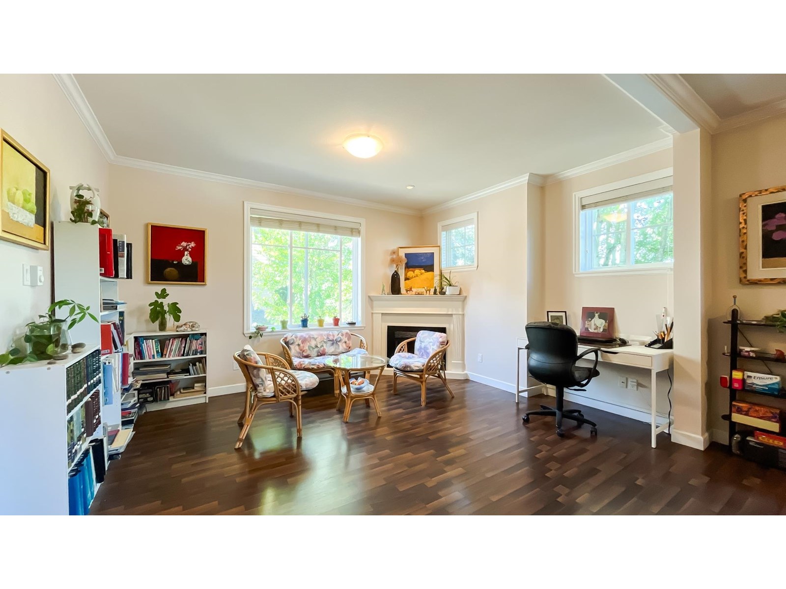 Photo 7 of 1 8633 159 Street, Surrey BC