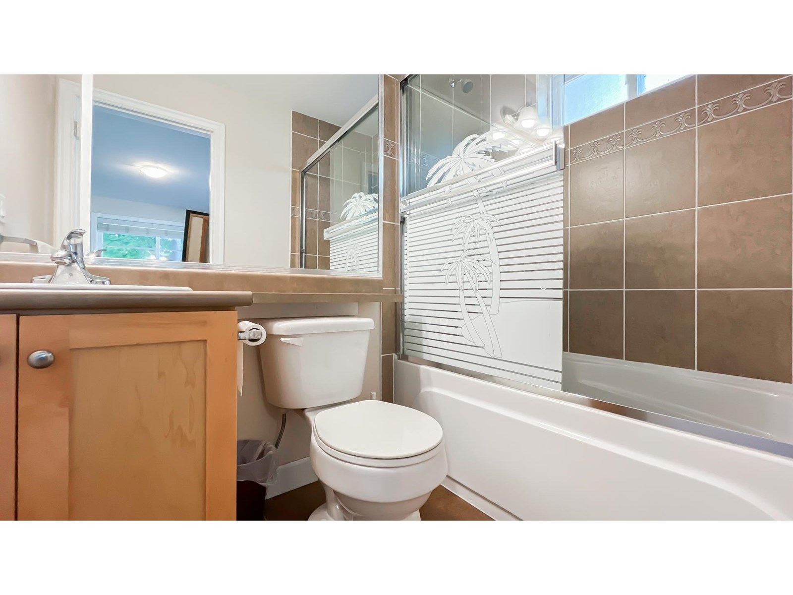 Photo 33 of 1 8633 159 Street, Surrey BC