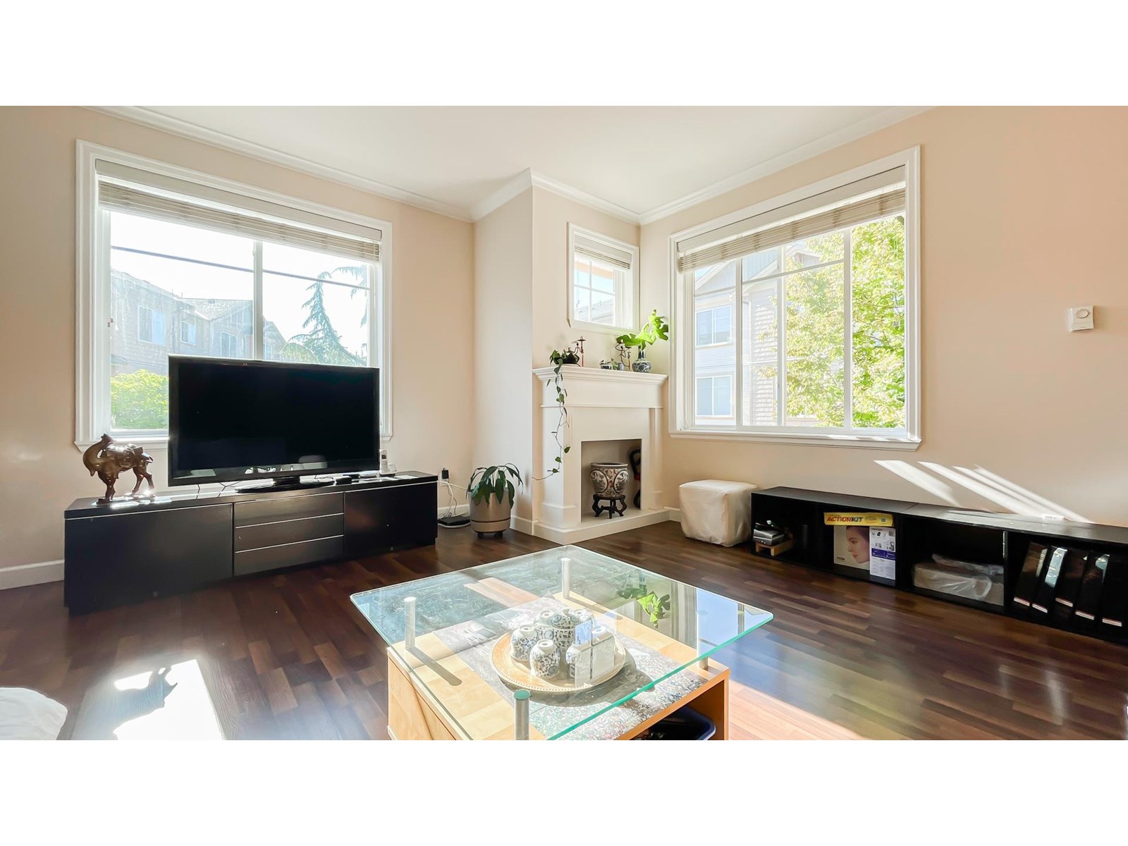 Photo 2 of 1 8633 159 Street, Surrey BC