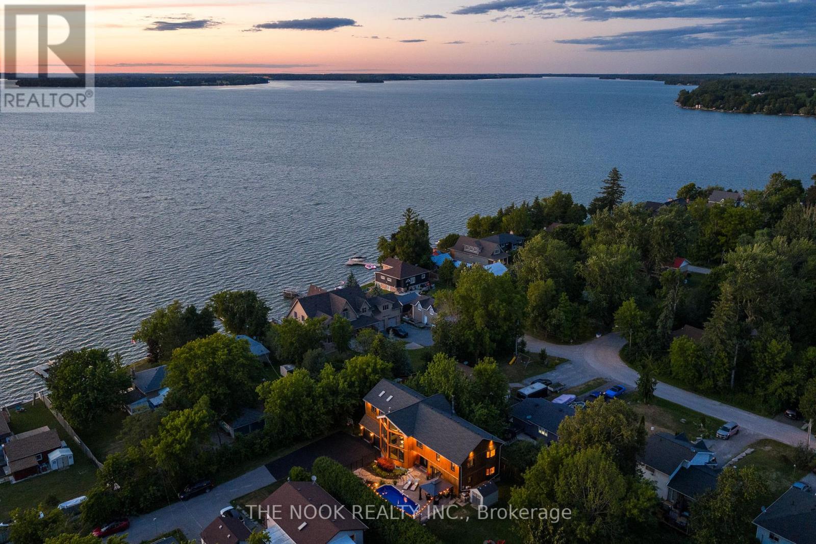 Photo 2 of 27 Pine Street, Scugog ON