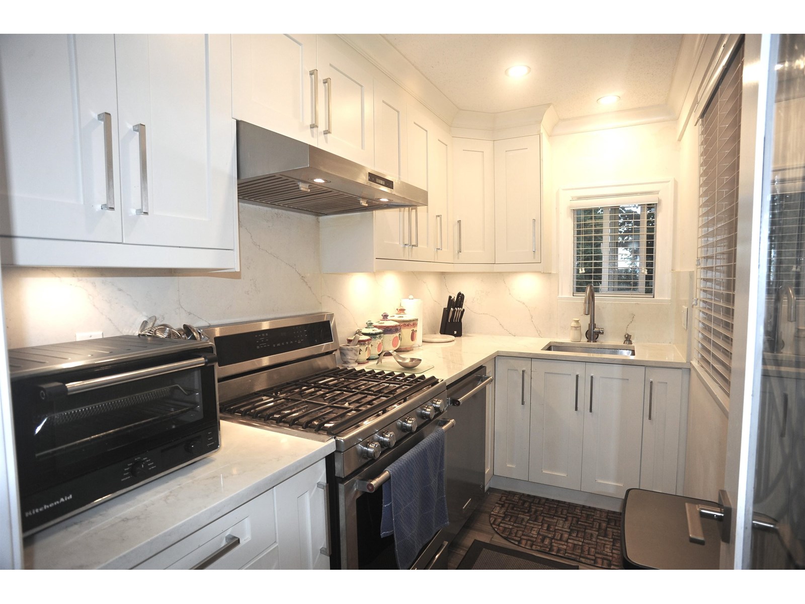 Photo 16 of 6193 191 A Street, Surrey BC
