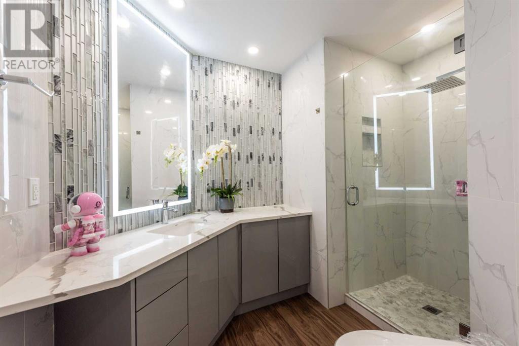 Single Family House Multi-level for Sale in #   Avenue NE Mayland Heights Calgary 