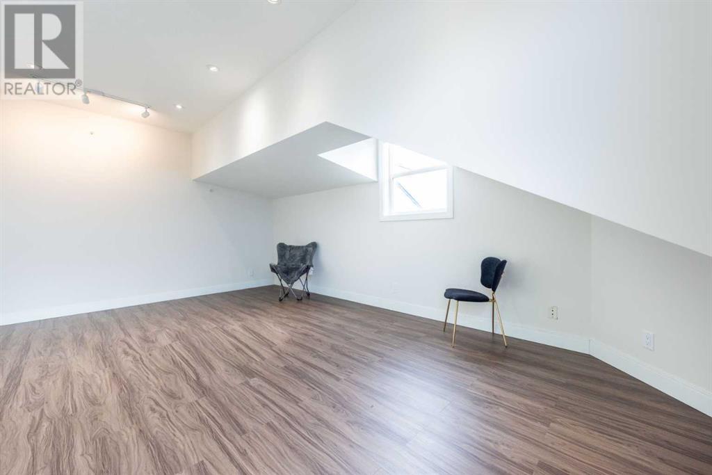 Single Family House Multi-level for Sale in #   Avenue NE Mayland Heights Calgary 