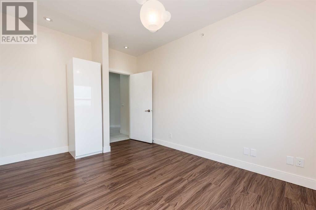 Single Family House Multi-level for Sale in #   Avenue NE Mayland Heights Calgary 