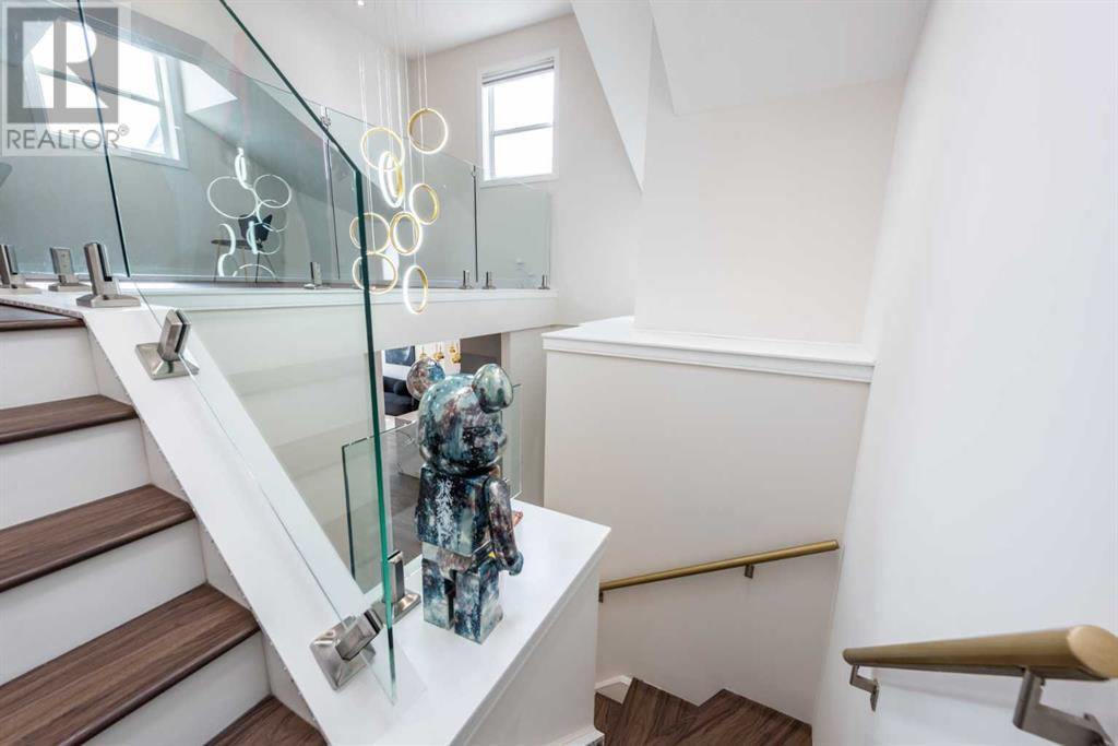 Single Family House Multi-level for Sale in #   Avenue NE Mayland Heights Calgary 