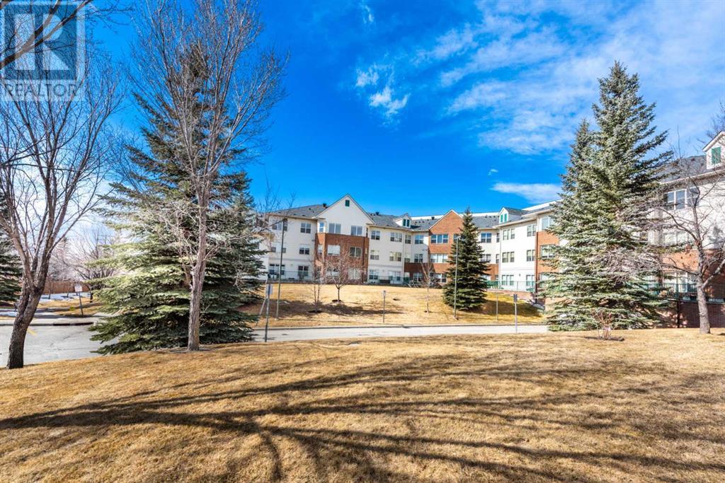 Single Family House Multi-level for Sale in #   Avenue NE Mayland Heights Calgary 