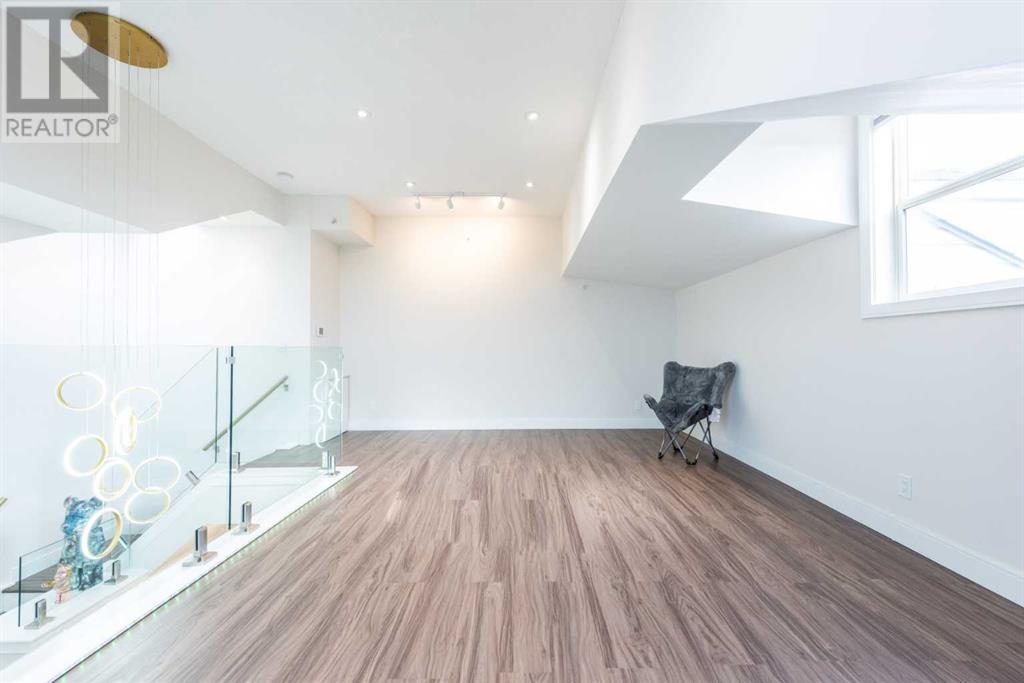 Single Family House Multi-level for Sale in #   Avenue NE Mayland Heights Calgary 
