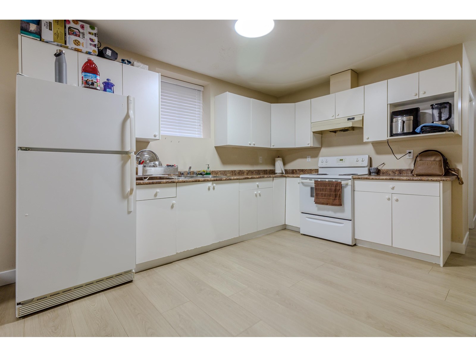 Photo 10 of 12773 67 Avenue, Surrey BC