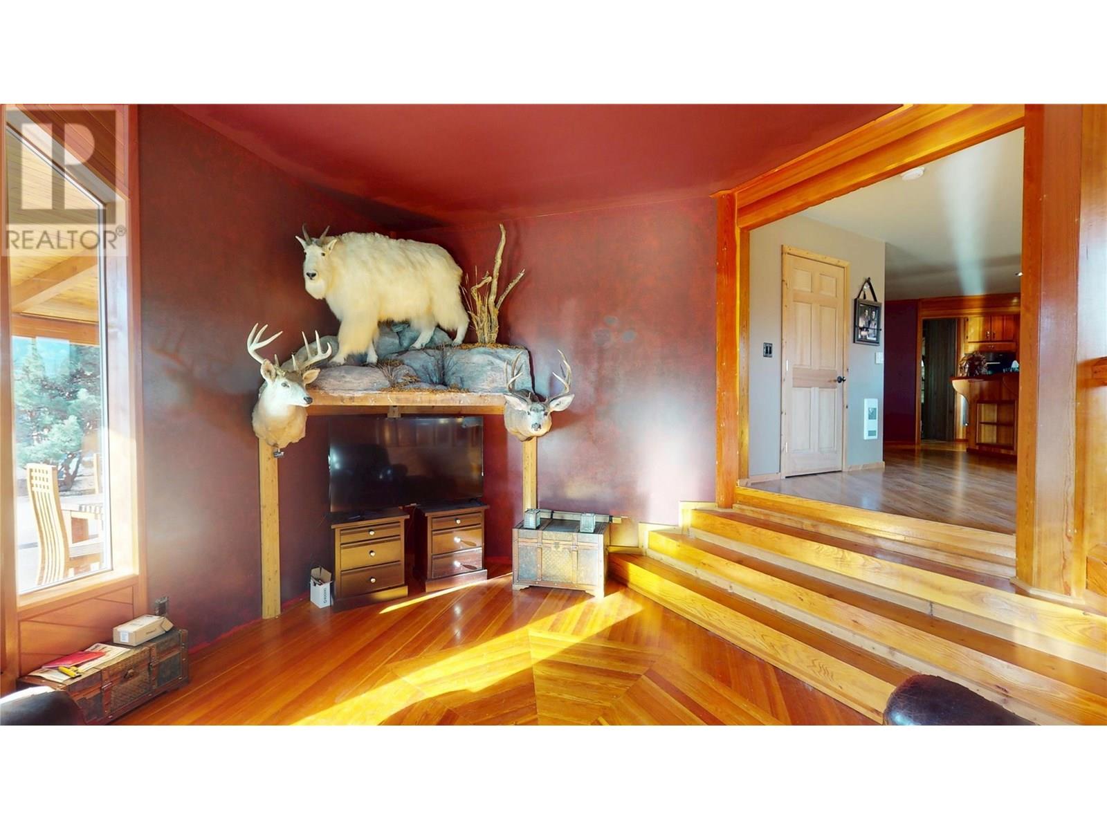 6228 TAMARACK Road, Wasa