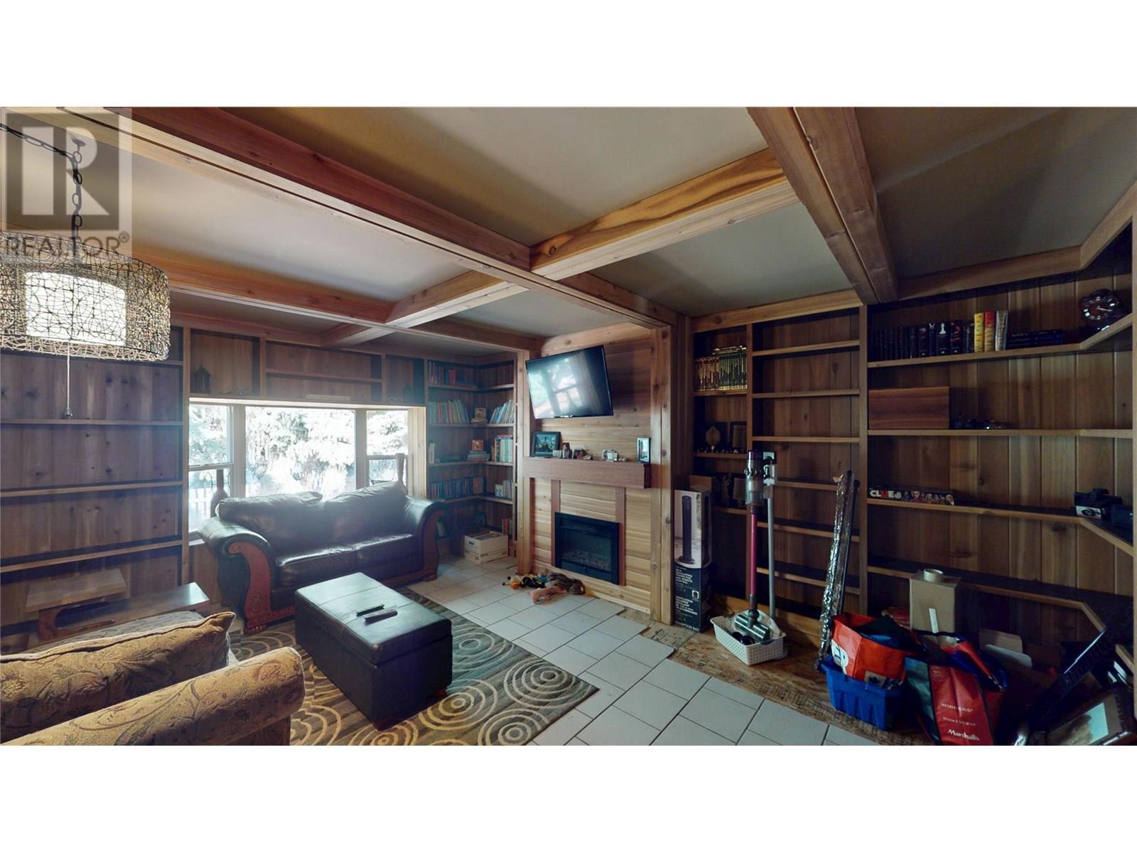 6228 TAMARACK Road, Wasa