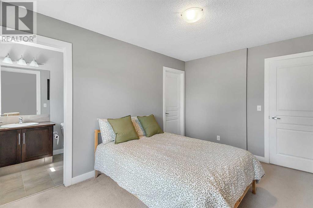 13, 28 HERITAGE DRIVE - 10