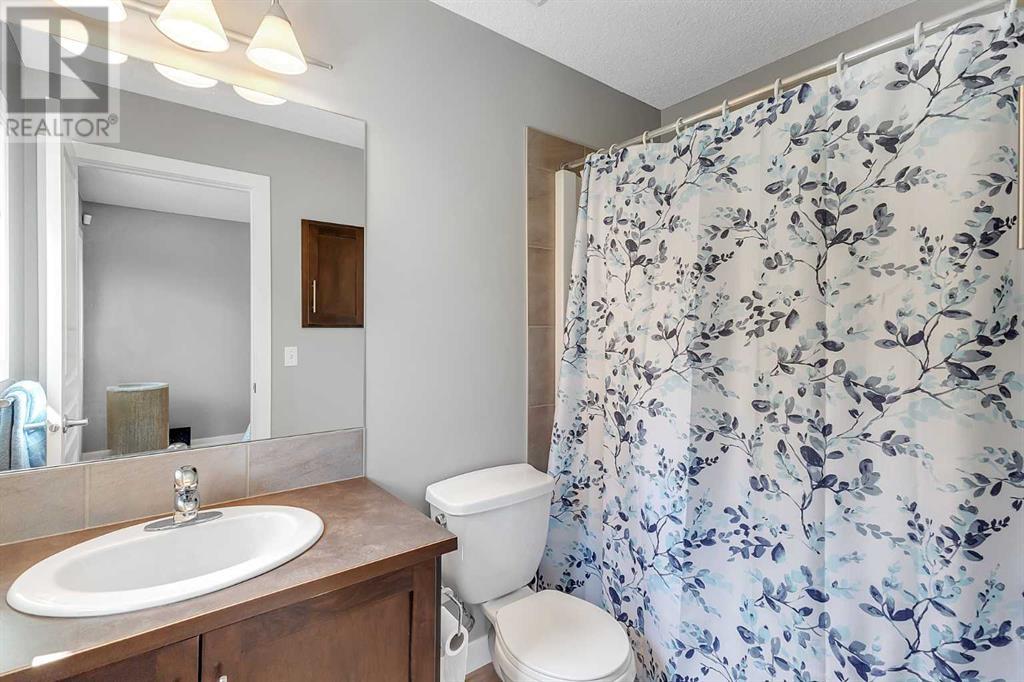 13, 28 HERITAGE DRIVE - 11