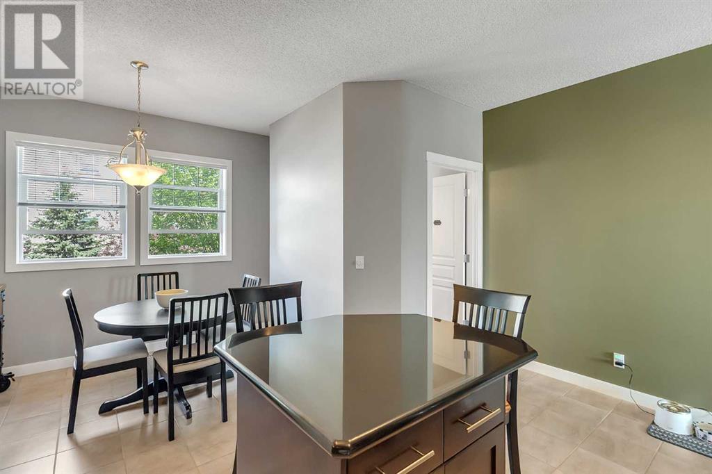 13, 28 HERITAGE DRIVE - 27