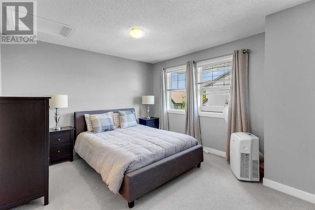 13, 28 HERITAGE DRIVE - 34