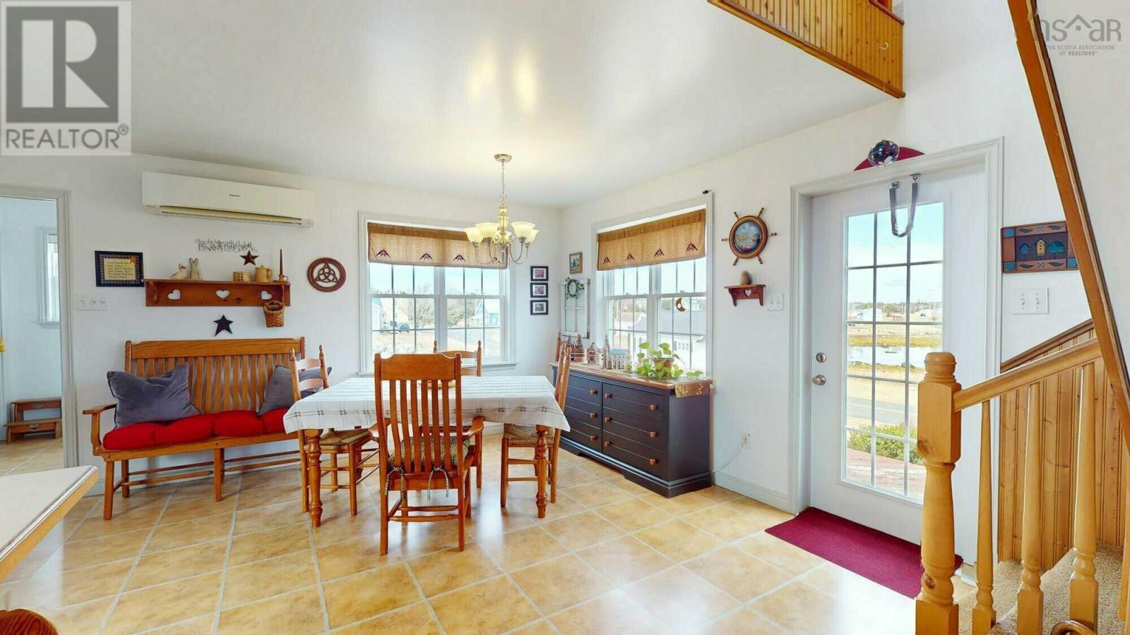 Property 14 of 21 of 18 Harbourview Drive