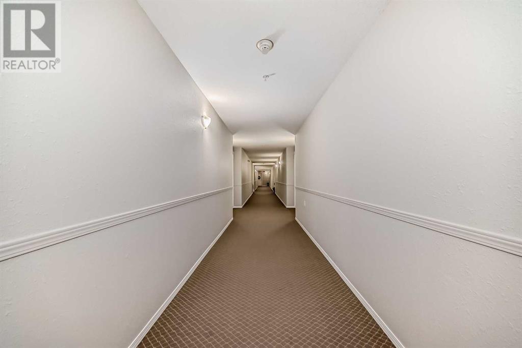 Single Family House Low rise for Sale in   Somervale Court SW Somerset Calgary 