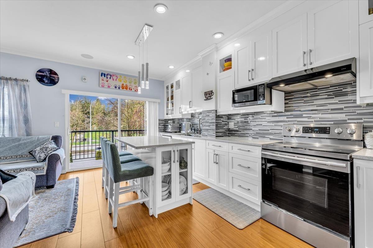 Photo 6 of 68 12677 63 Avenue, Surrey BC