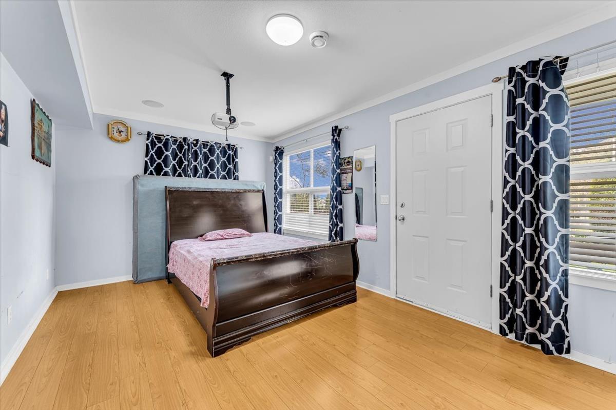 Photo 9 of 68 12677 63 Avenue, Surrey BC