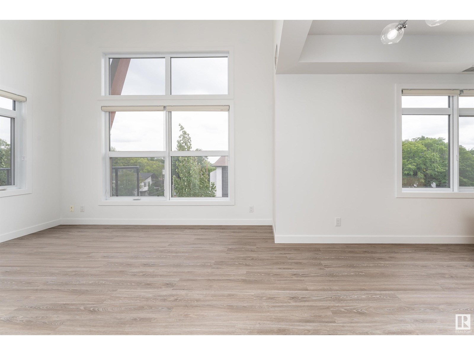 Photo 12 of 403 9908 84 Av Nw, Edmonton AB