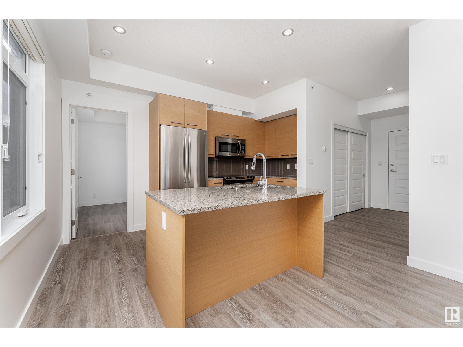 Photo 7 of 403 9908 84 Av Nw, Edmonton AB