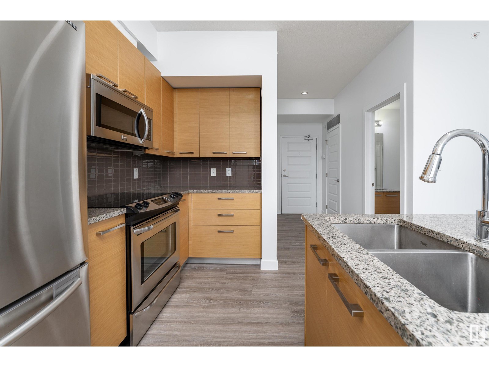 Photo 8 of 403 9908 84 Av Nw, Edmonton AB