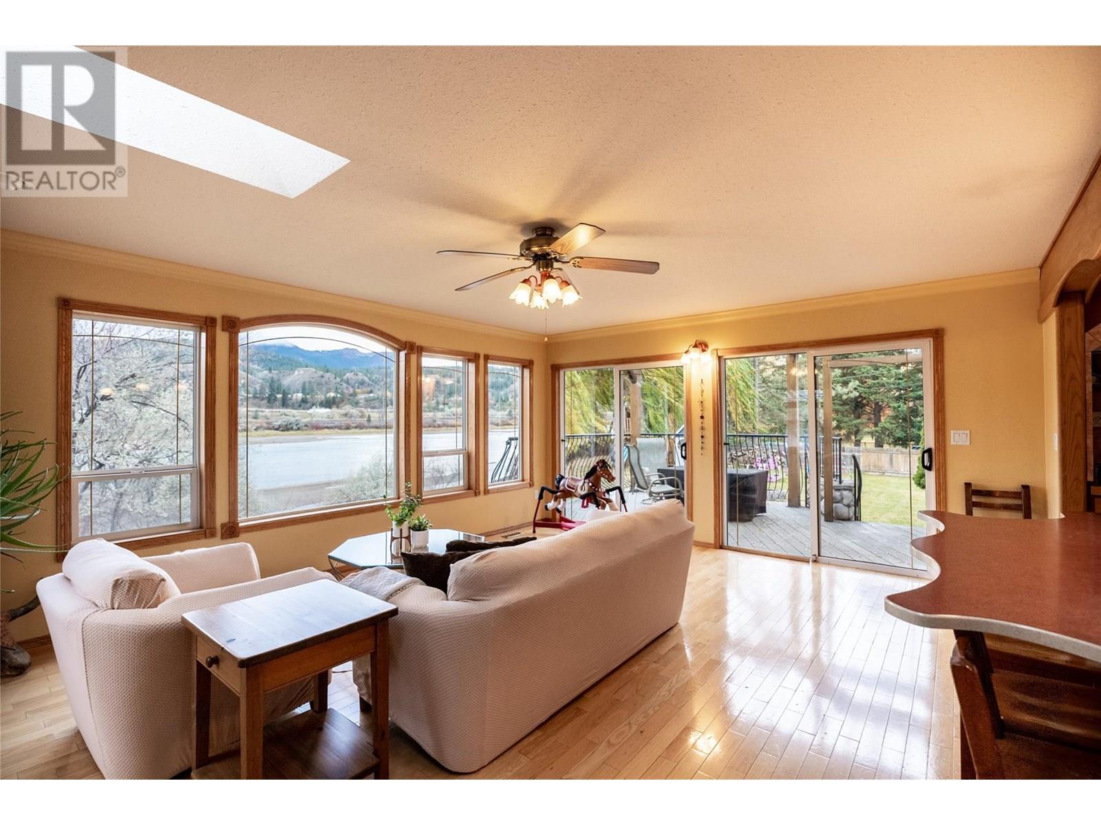 Photo 4 of 392 Teal Road, Kamloops BC
