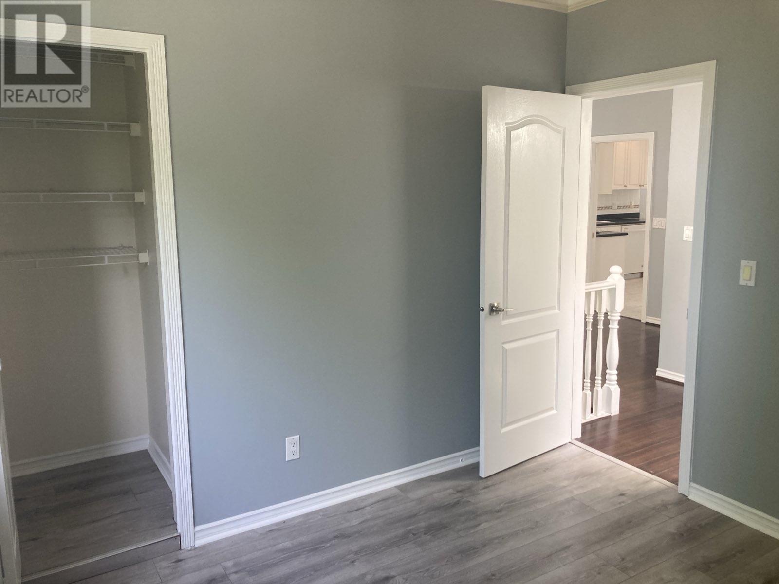 Photo 10 of Upper 2956 E 16th, Vancouver BC