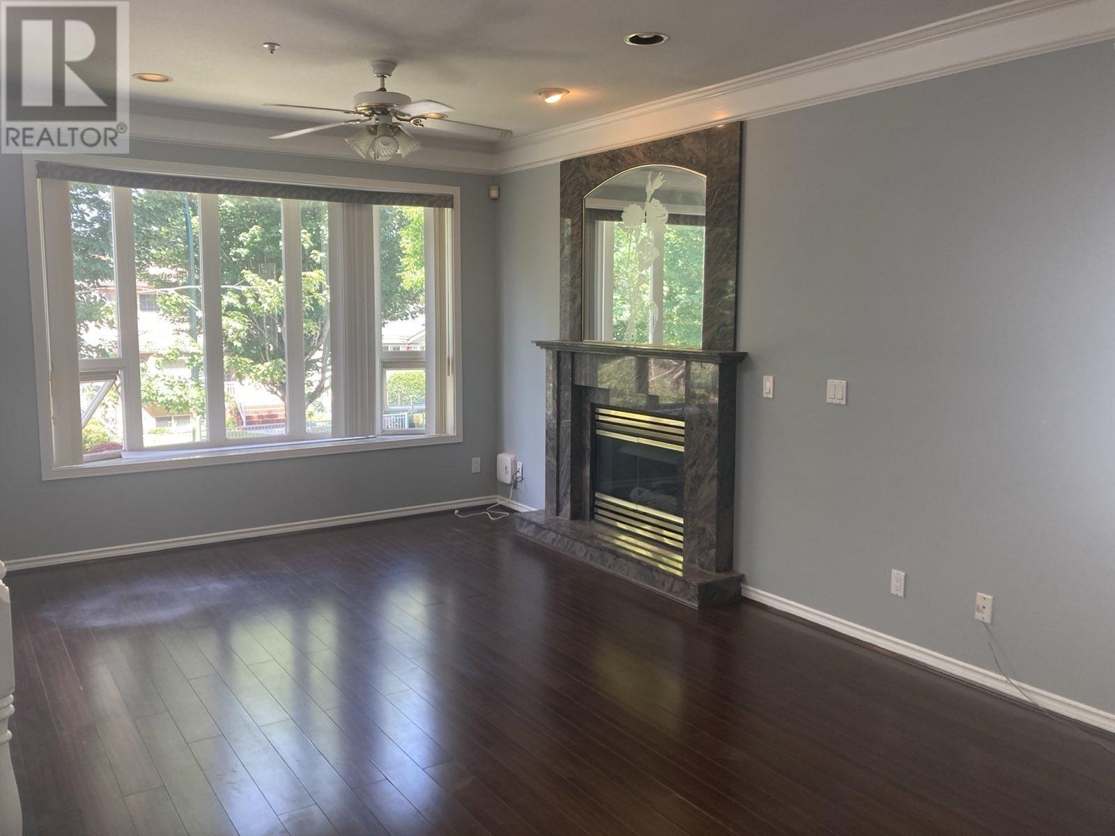 Photo 13 of Upper 2956 E 16th, Vancouver BC