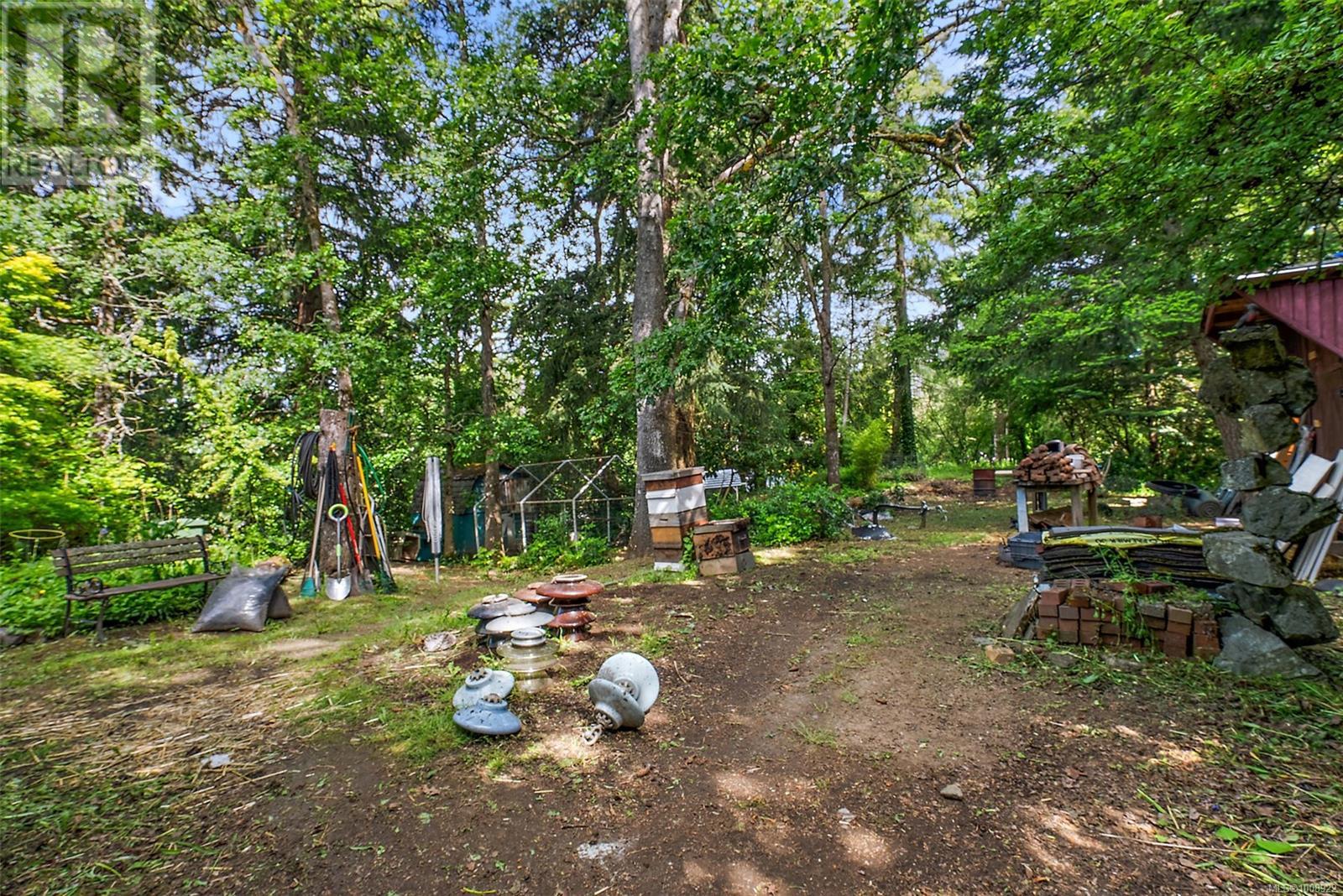 Single Family House for Sale in  West Saanich Rd Saanich 