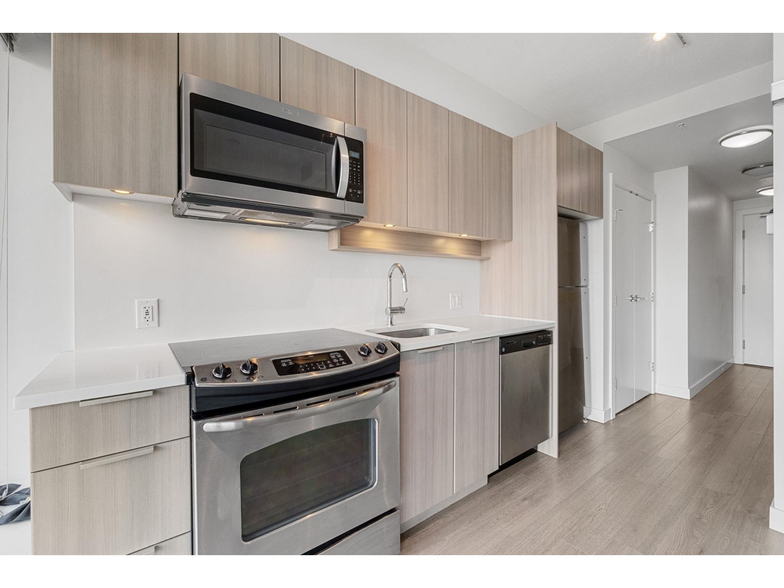 Photo 4 of 1010 13308 Central Avenue, Surrey BC
