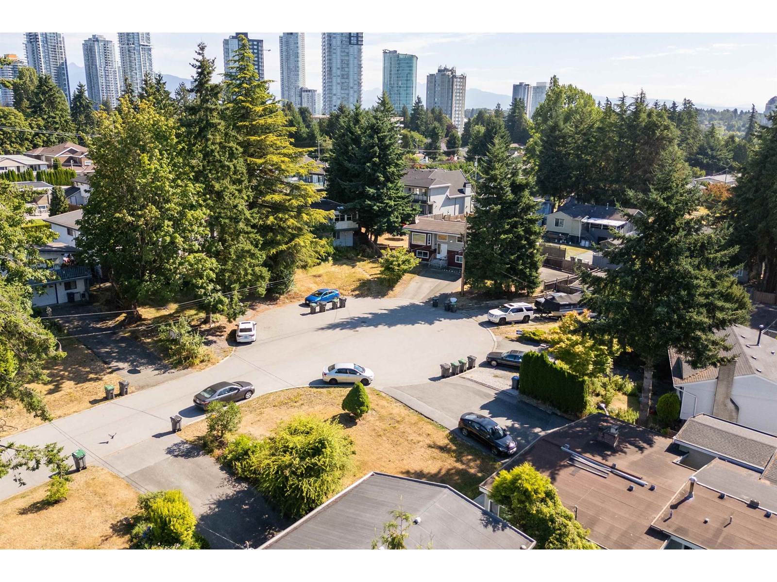 Photo 5 of 13134 99 A Avenue, Surrey BC