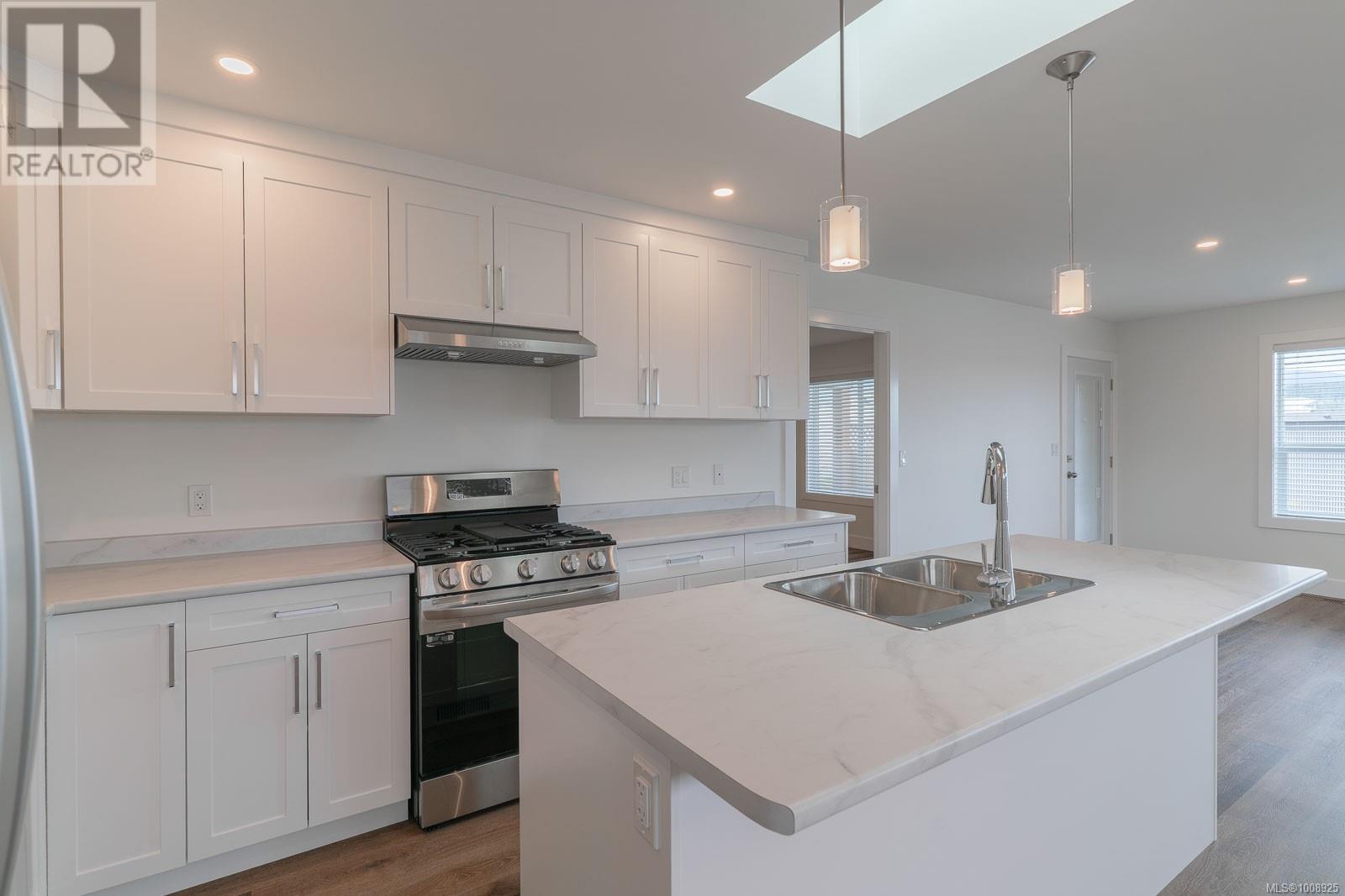 10 3774 12th Ave, Port Alberni