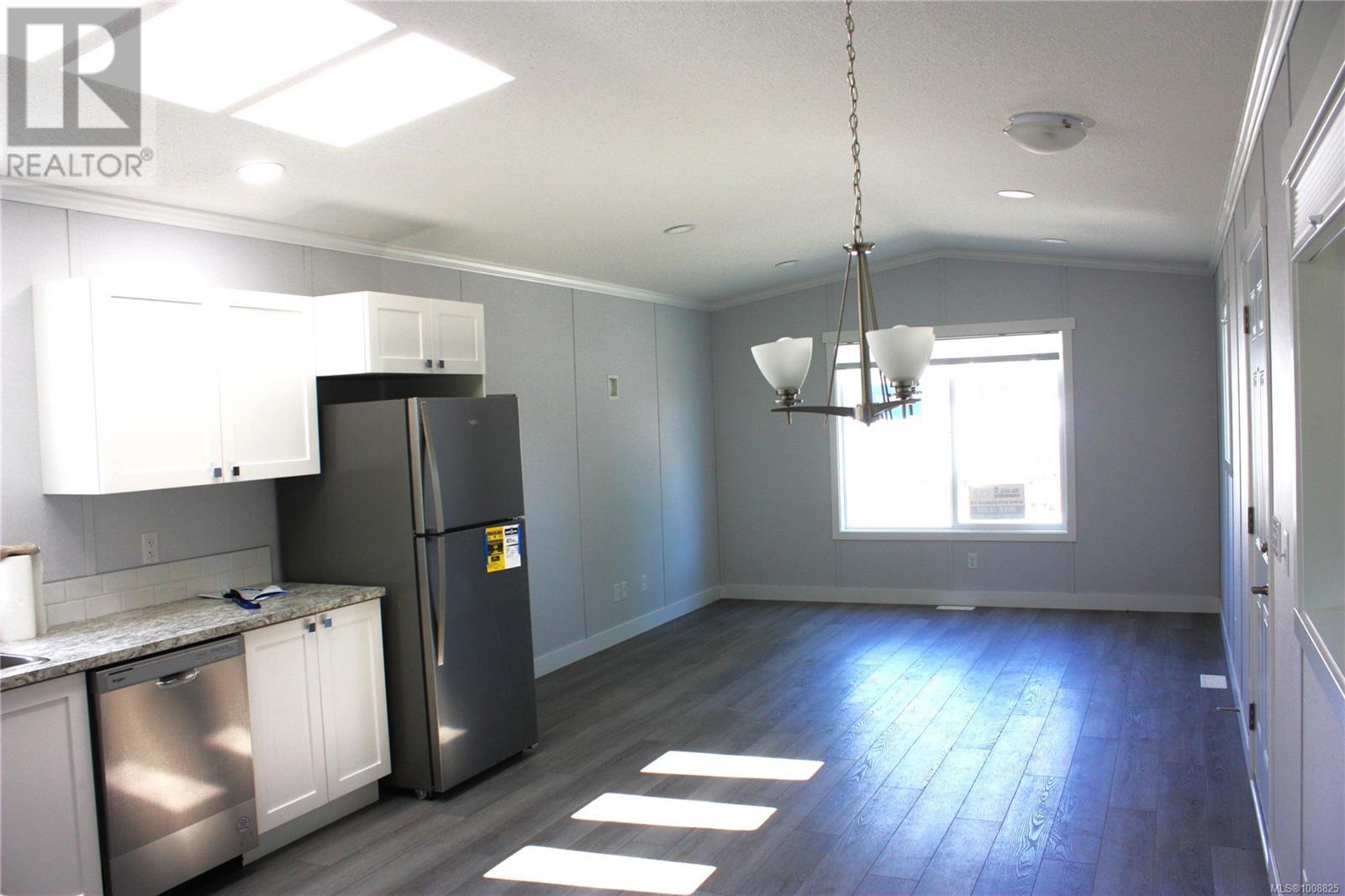 #54 2520 QUINSAM RD - 4