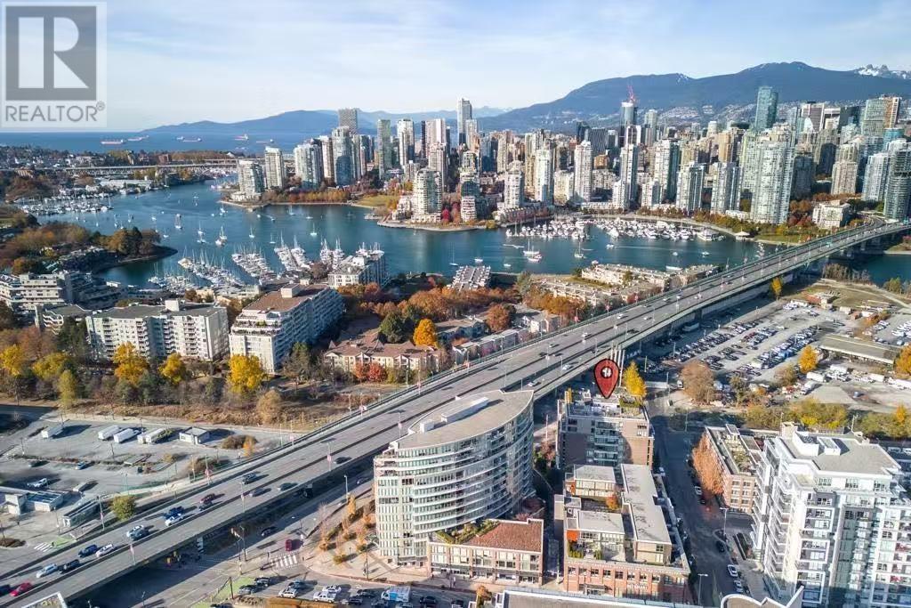 Photo 8 of 501 1919 Wylie Street, Vancouver BC