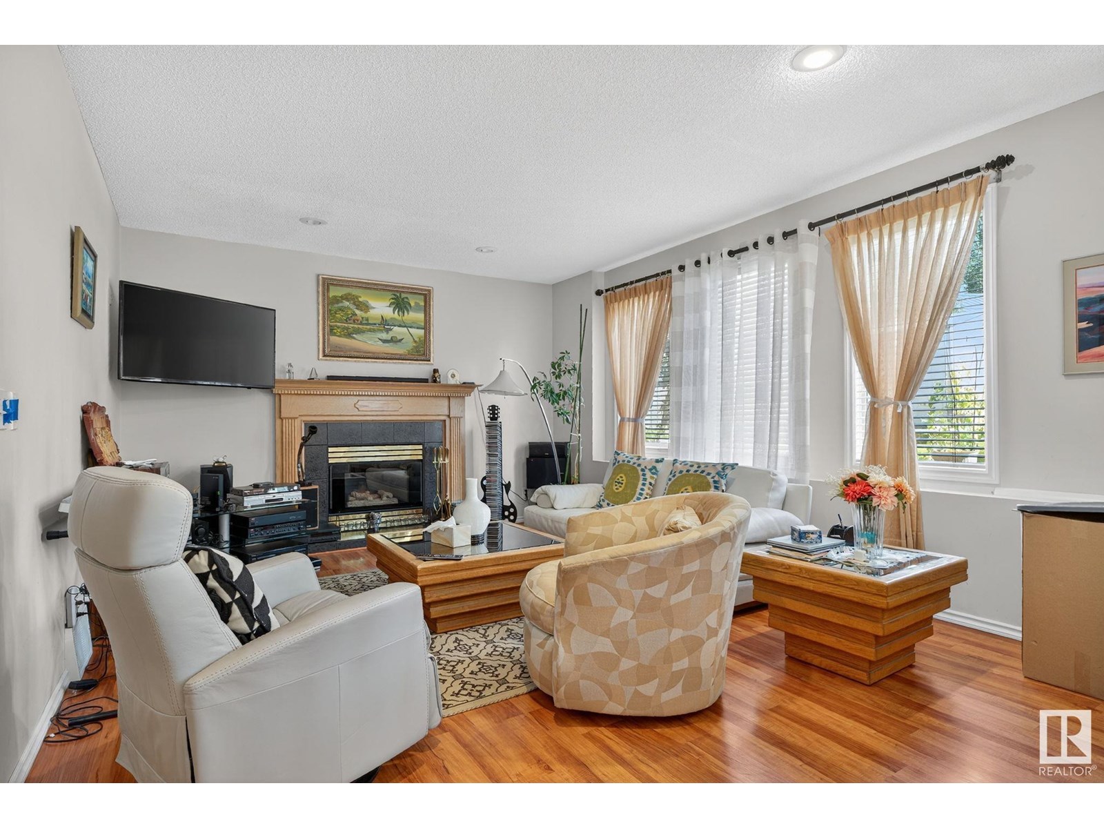 Photo 14 of 47 Huntington Cr, St Albert AB