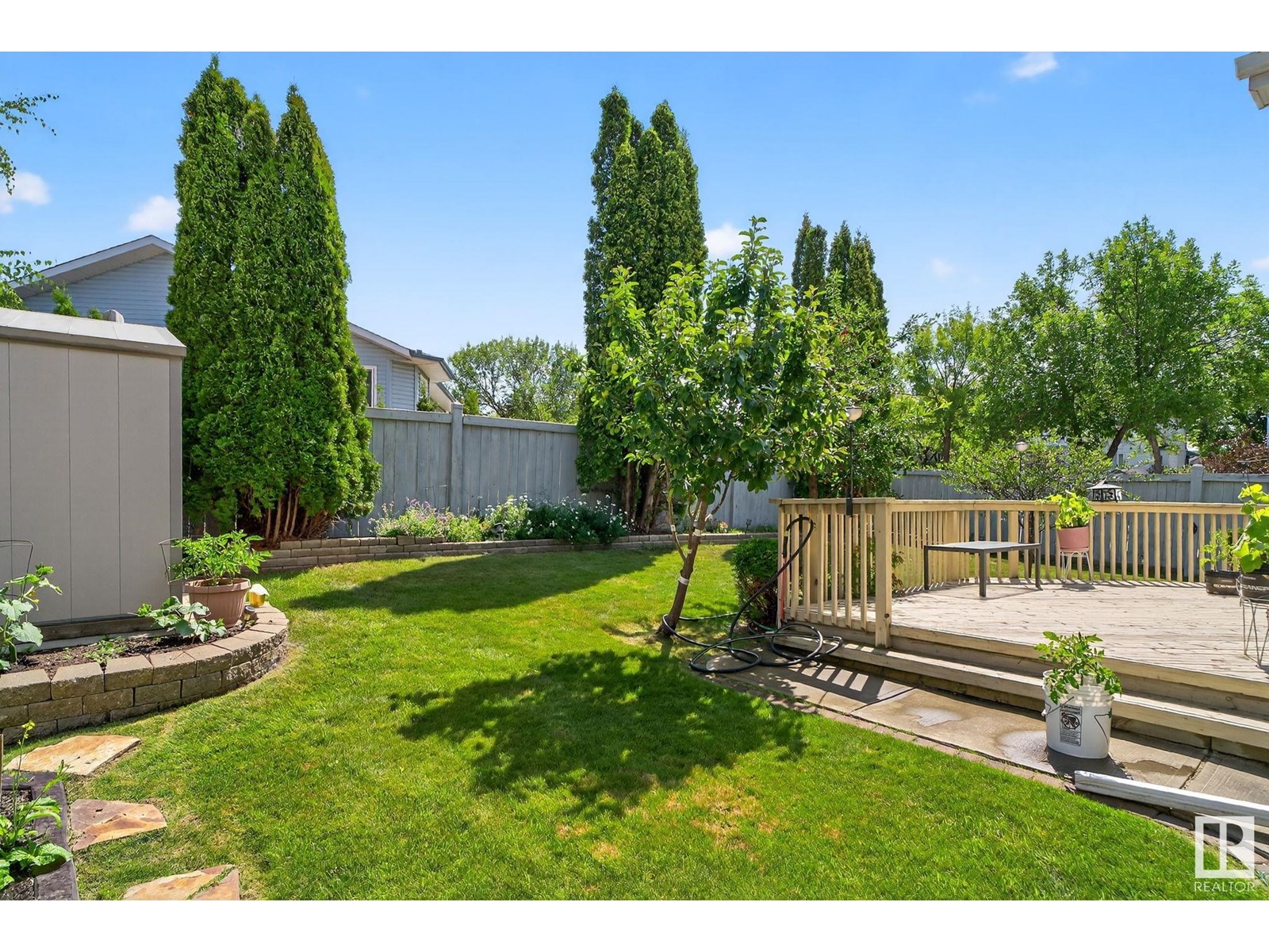 Photo 36 of 47 Huntington Cr, St Albert AB