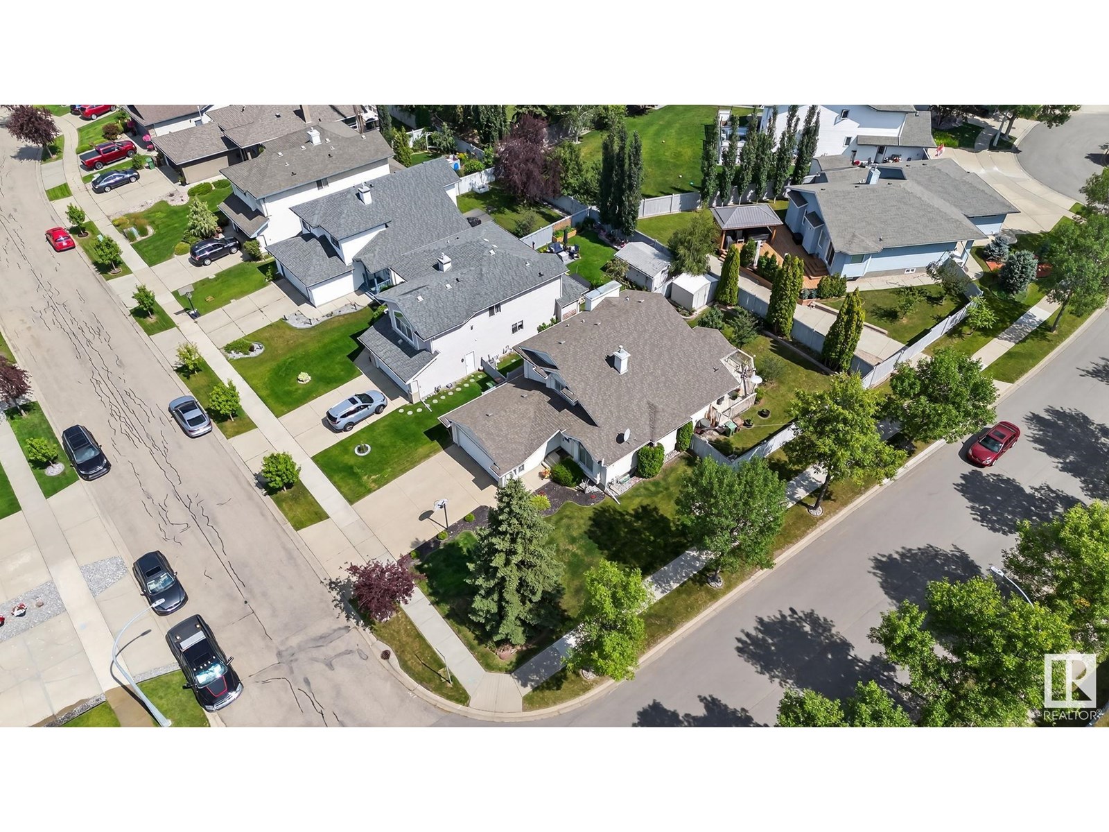 Photo 48 of 47 Huntington Cr, St Albert AB