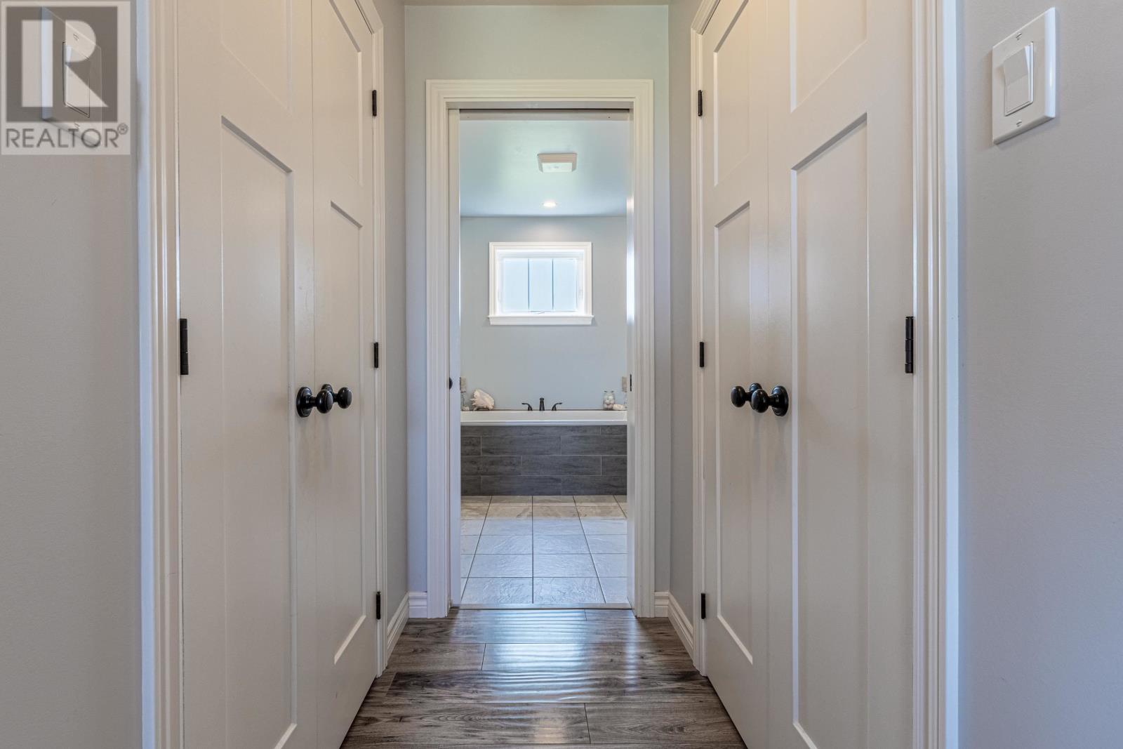 Single Family House for Sale in  BUCHANAN Road Mount Royal 