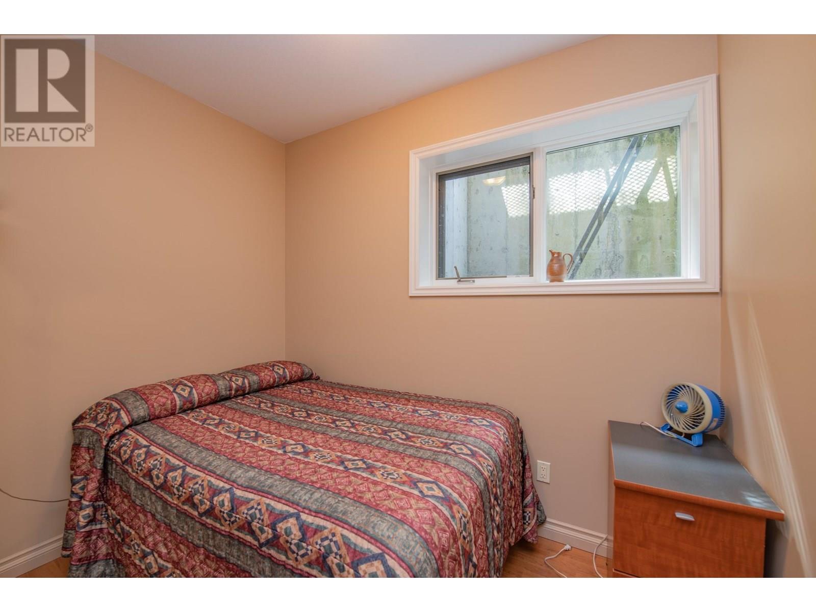 1710 6 Highway, Nakusp
