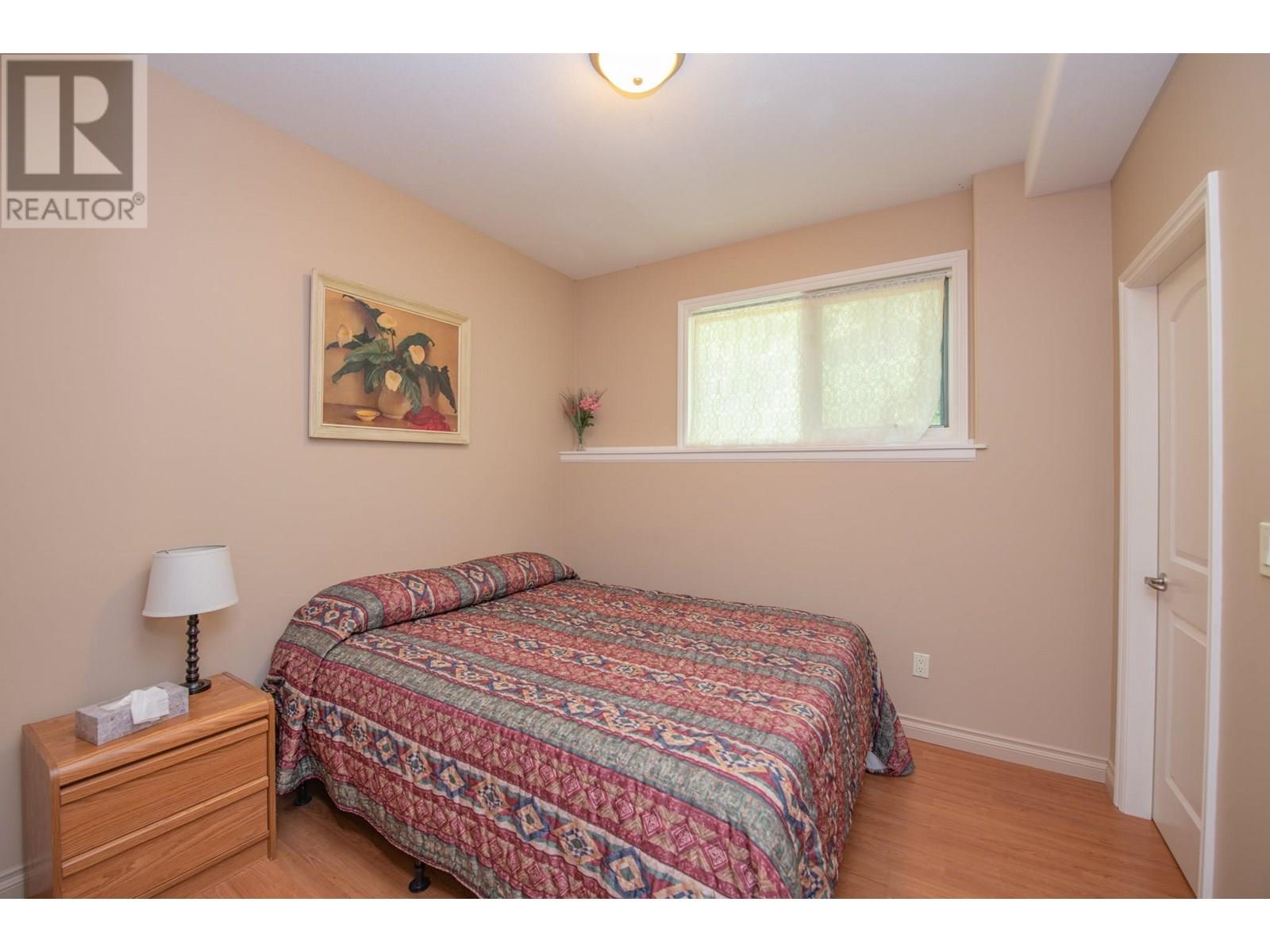 1710 6 Highway, Nakusp