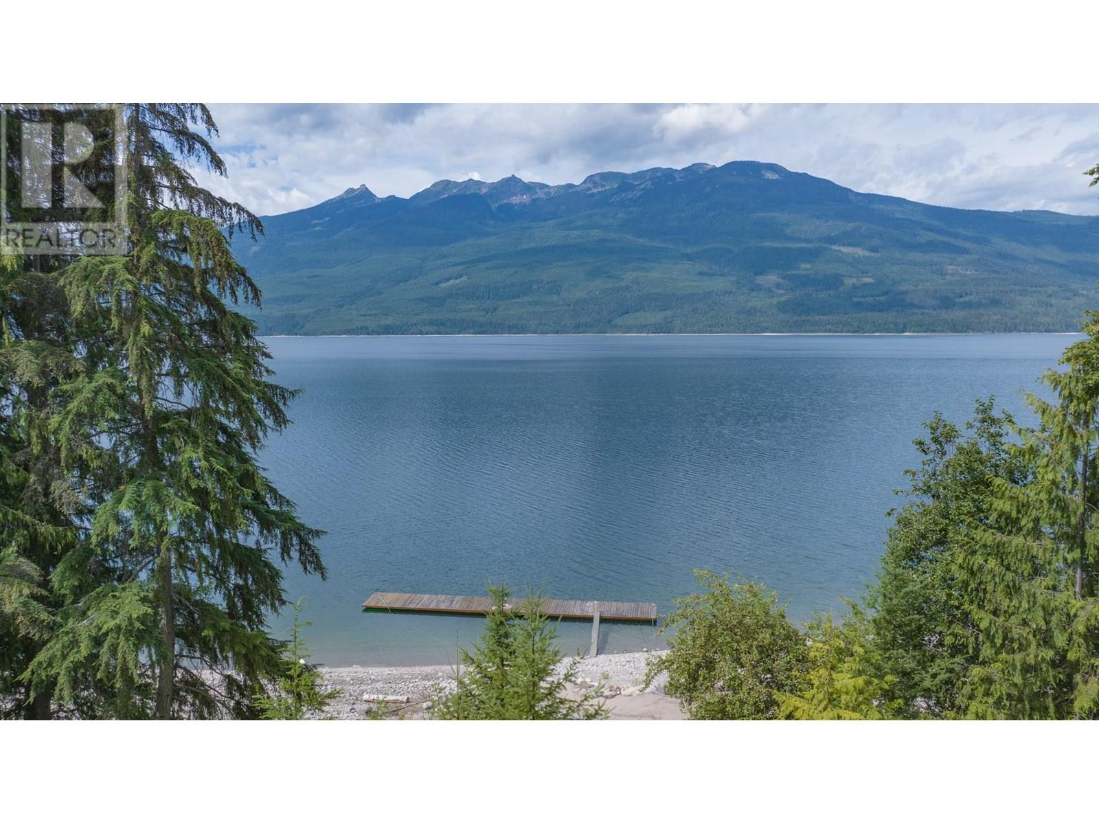 1710 6 Highway, Nakusp