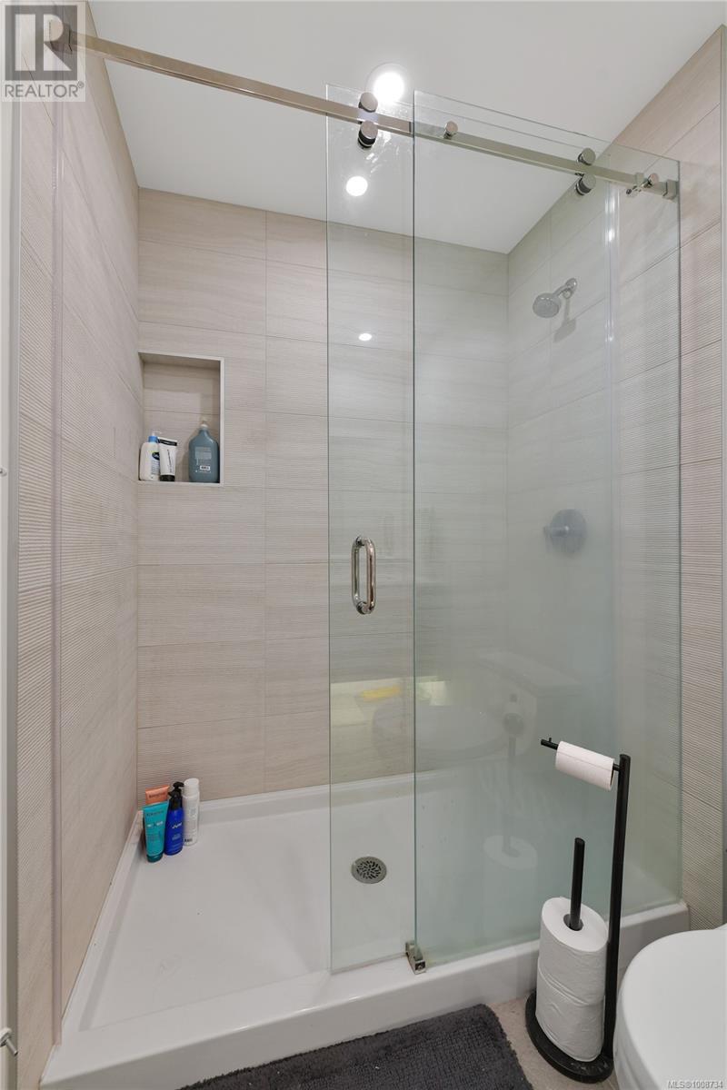 Photo 26 of 808 2000 Hannington Rd, Langford BC